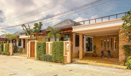 Four-Bedroom Pool Villa - West