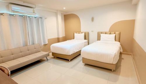 Standard Twin Room