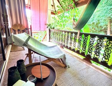 Deluxe Bungalow with Garden View