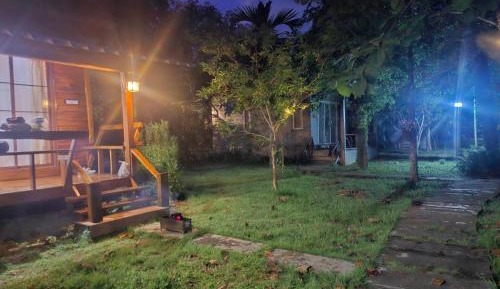 Deluxe Bungalow with Garden View