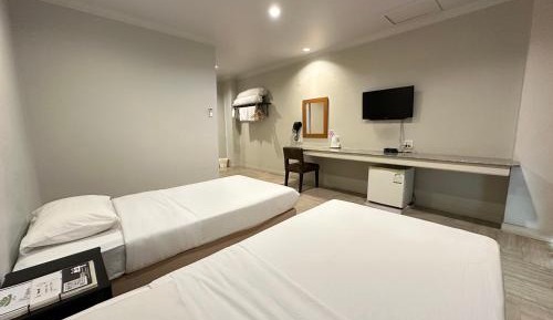 Economy Twin Room