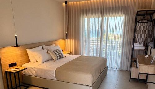 Deluxe Double Room with Sea View
