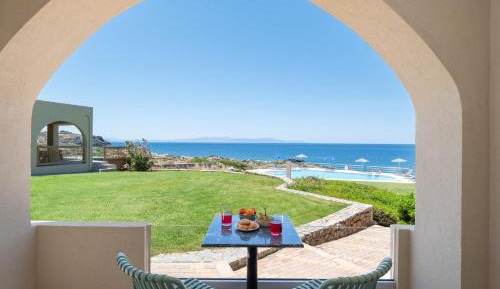 Two-Bedroom Apartment with Terrace and Sea View