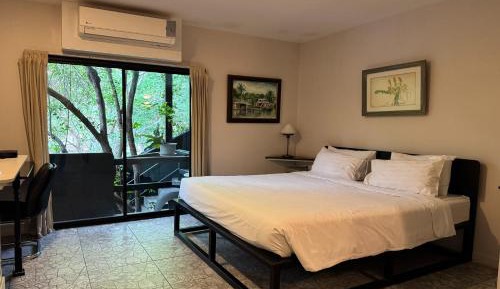Deluxe Double Room with Balcony