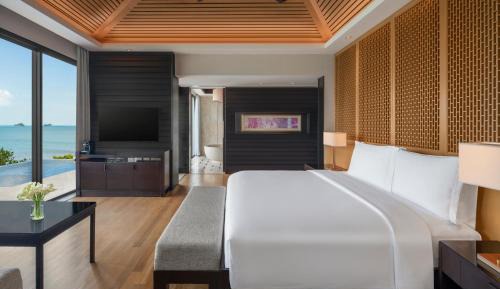 One-Bedroom Villa with Ocean View and Infinity Pool