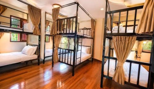 Mixed Dormitory Room