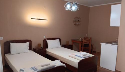 Double or Twin Room with Terrace