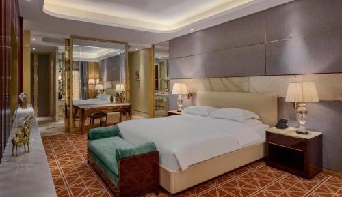 Junior Single Suite with Sea View