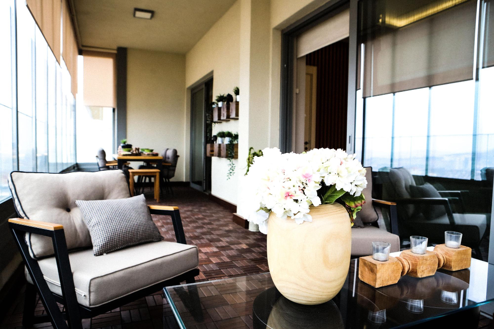 Studio Apartment
