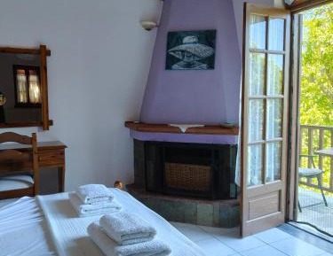 Double Room with Seating Area and Sea View