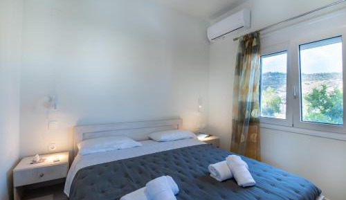 One-Bedroom Apartment with Balcony and Sea View