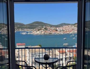 Apartment with View and Balcony