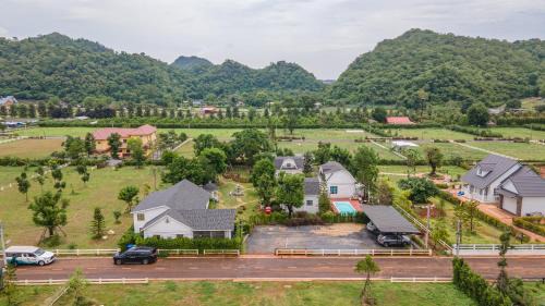 Six-Bedroom House
