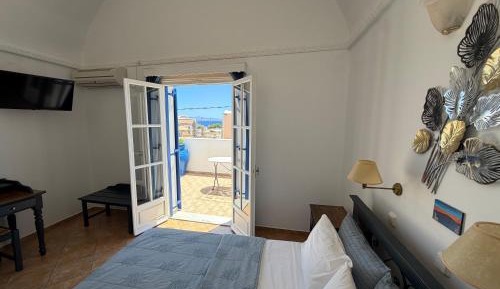 Apartment with Garden View