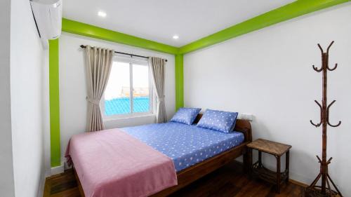 Double Room With Private Bathroom and Air-Cond 