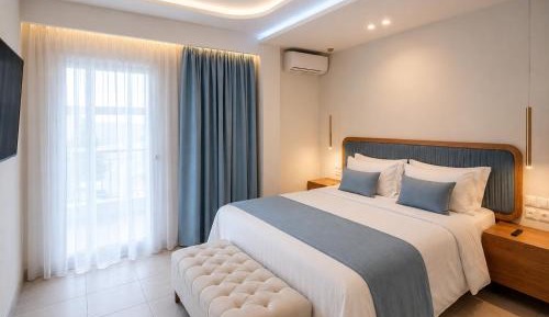 Deluxe Suite with Spa Bath