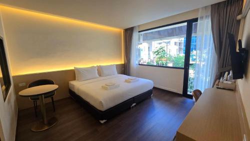 Superior King Room