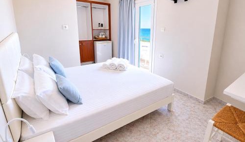 Double Room with Balcony and Sea View