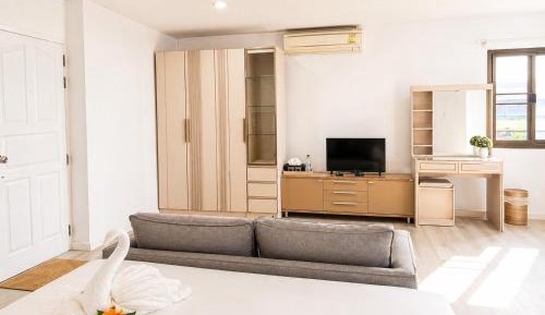 Deluxe Family Room