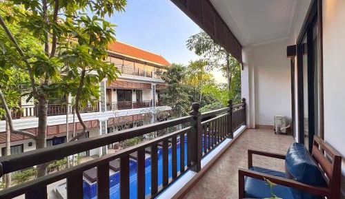 Deluxe Double Room with Balcony and Pool View