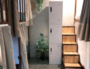 6-Bed Female Dormitory Room