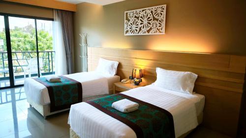 Deluxe Twin Room