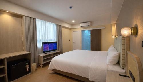 King Room with Balcony