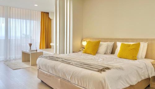 Double Room with Balcony and Sea View