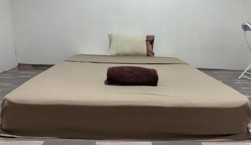Standard Single Room with Shared Bathroom
