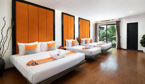 Super Family Deluxe With Balcony Pool View @ Free Pickup
