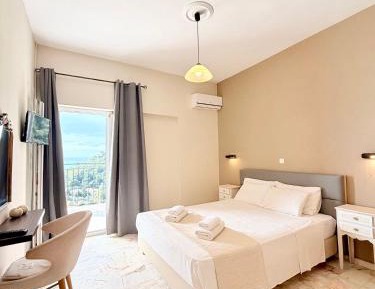Two-Bedroom Apartment with Balcony and Sea View