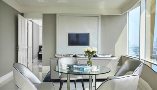 Grande Corner Suite