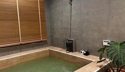 King Room with Spa Bath