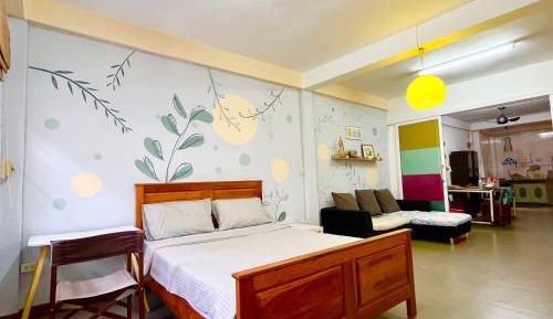 Standard Queen Room