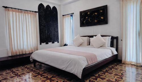 Deluxe Double Room with Bath
