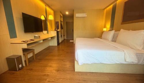 Large Double or Twin Room
