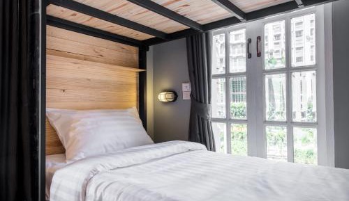 Quadruple Room with Shared Bathroom