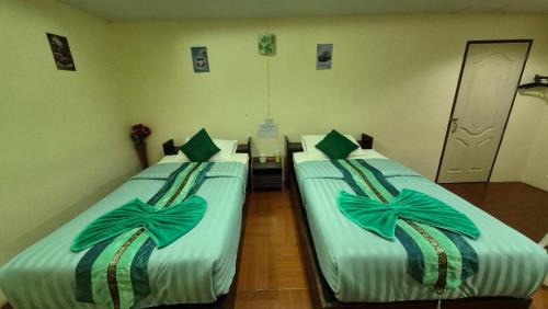Twin Room with Private Bathroom