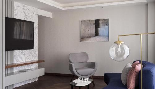Corner King Suite
