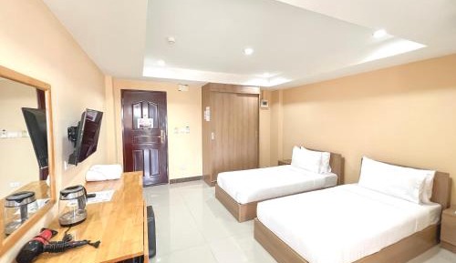 Standard Twin Room