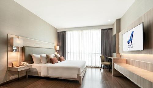 Studio King Room
