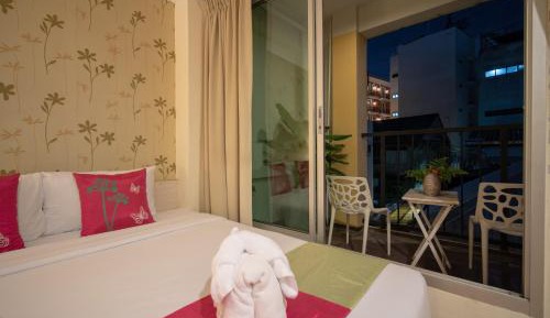 Family Room Balcony – Classic
