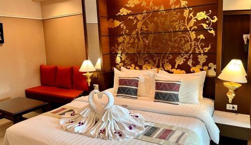Deluxe Double Room with Free Round-Trip Airport Transfer