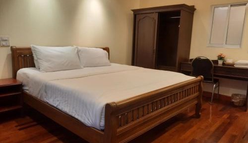 Economy Double or Twin Room