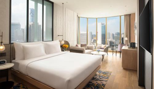 Premier Corner King Room