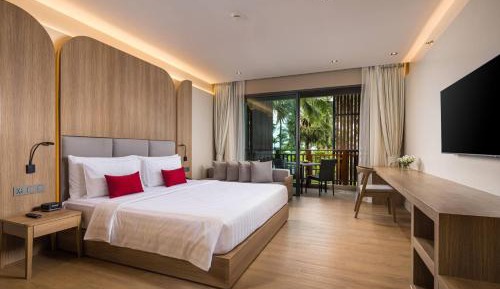 Deluxe King Room with Jet Tub