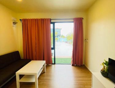 Deluxe Room (2 Adults + 1 Child)