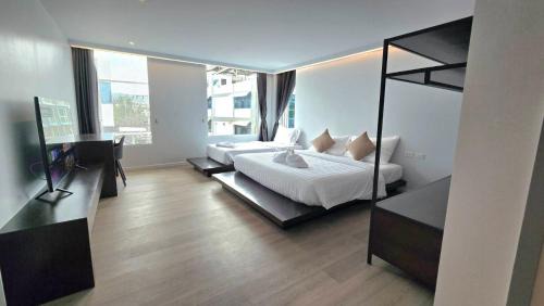Triple Room with Private Bathroom
