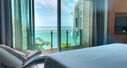 Double Room with Balcony and Sea View