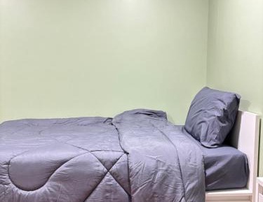 Standard Single Room with Shared Bathroom